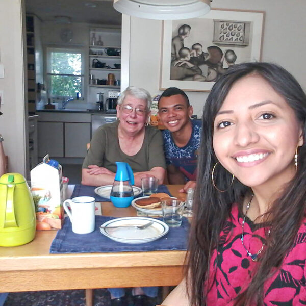 Greenfield, MA family sharing breakfast with Western Hemisphere Student Leaders